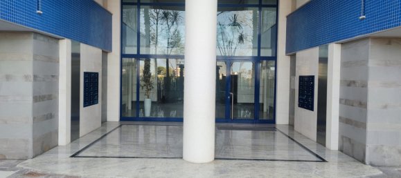 4-salle Appartement à Montesilvano, Italy No. 6708 3