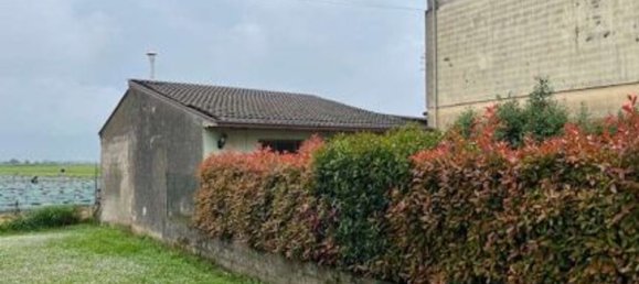 2 Schlafzimmer Wohnung in Poggio Rusco, Italy, Nr. 359458 3