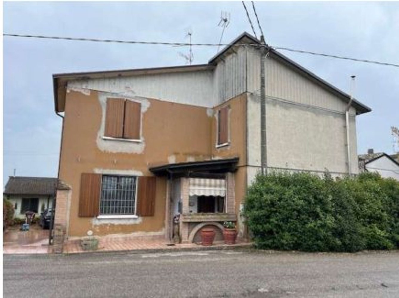 2 Schlafzimmer Wohnung in Poggio Rusco, Italy, Nr. 359458