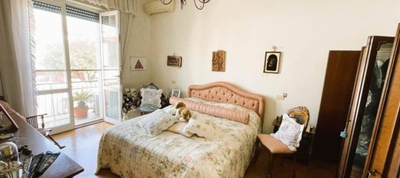 Дом с 5 комнатами в Виареджо, Италия № 27089 28