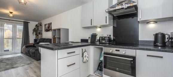 1 bedroom Apartment in Swanscombe, United Kingdom No. 10910 2