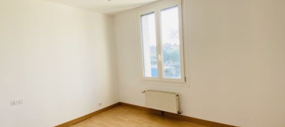 4 bedrooms House in Amiens, France No. 77400 3