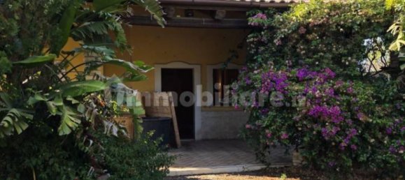 4 bedrooms Villa in Trani, Italy No. 347773 10