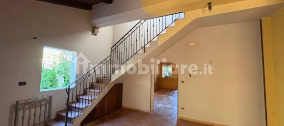 4 bedrooms Villa in Trani, Italy No. 347773 3