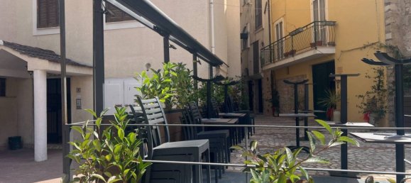 1 room Commercial property in Gaeta, Italy No. 264454 4