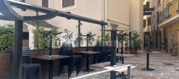 1 room Commercial property in Gaeta, Italy No. 264454 3