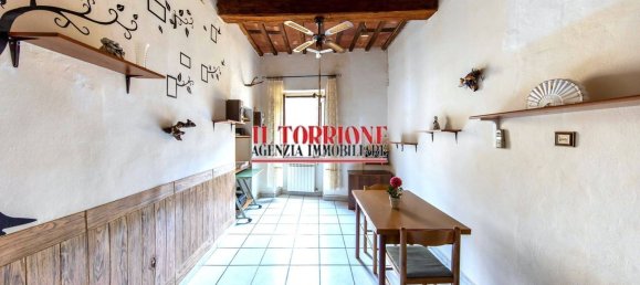 3 rooms Apartment in Pescia, Italy No. 264823 4