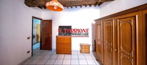 3 rooms Apartment in Pescia, Italy No. 264823 11