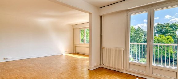 Apartamento de 3 dormitorios en Ecully, France No. 289264 3