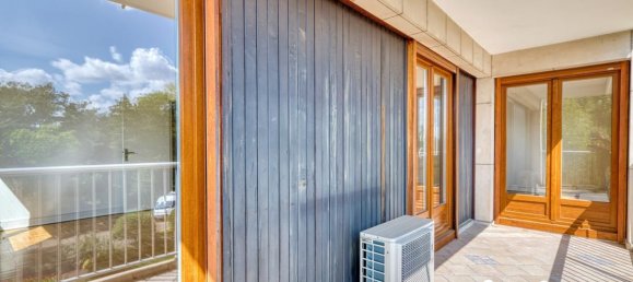 Apartamento de 3 dormitorios en Ecully, France No. 289264 7