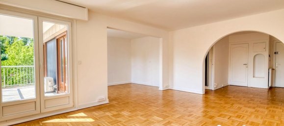 Apartamento de 3 dormitorios en Ecully, France No. 289264 4