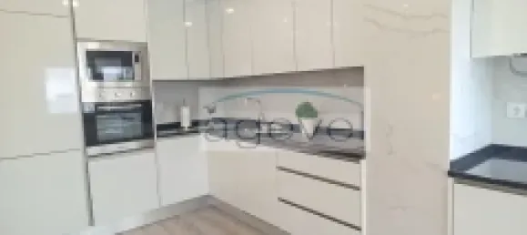 3 bedrooms Apartment in Lisbon, Portugal No. 157765 6