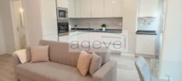 3 bedrooms Apartment in Lisbon, Portugal No. 157765 3