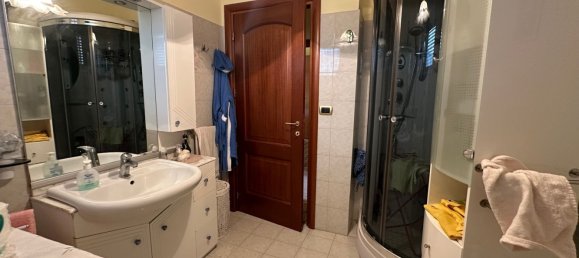 3غرفة شقة في Avezzano, Italy رقم 28733 11