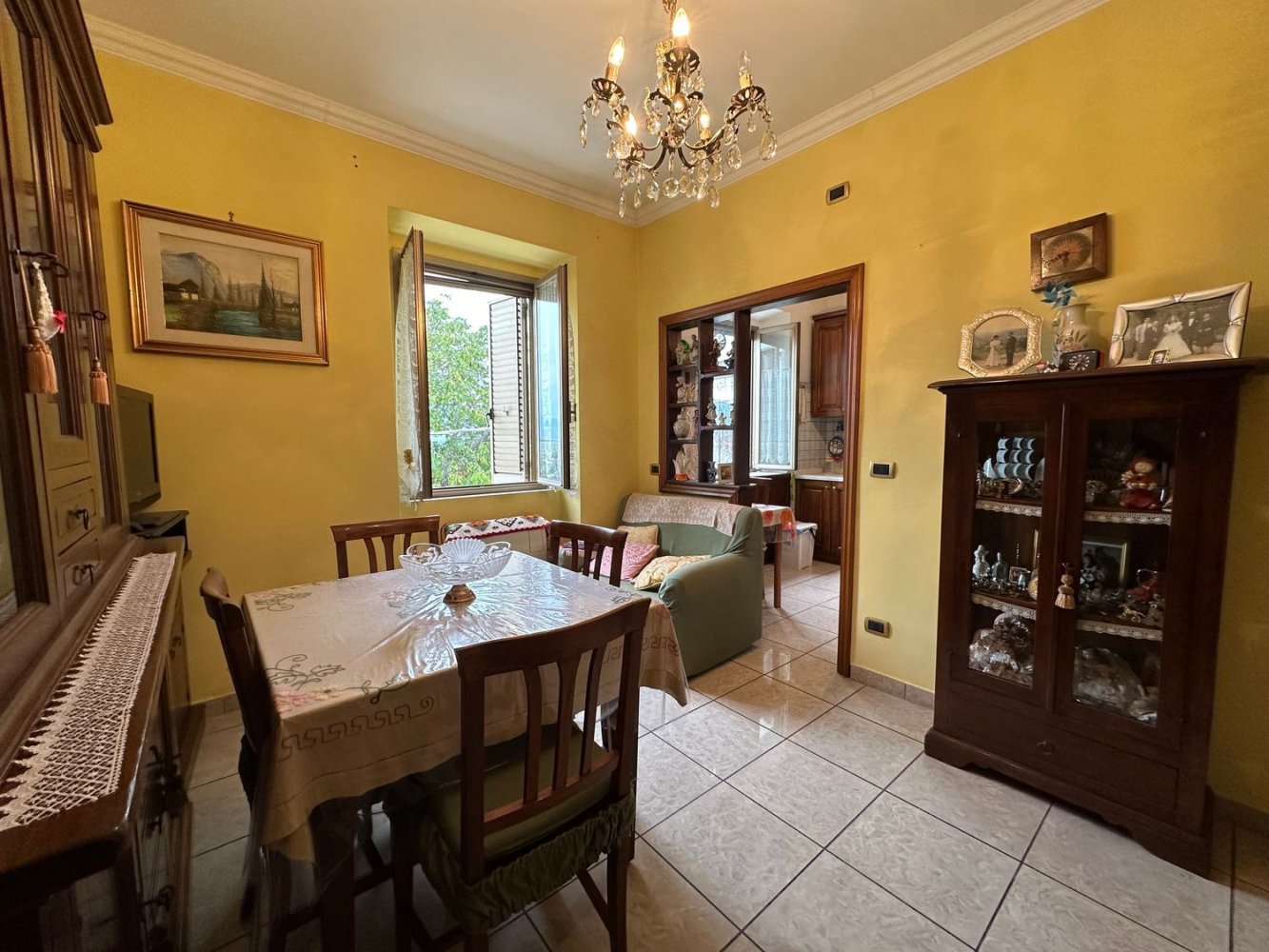 3غرفة شقة في Avezzano, Italy رقم 28733