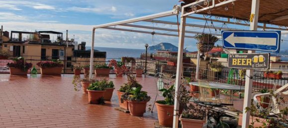 2 bedrooms Apartment in Pozzuoli, Italy No. 278318 3