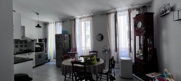 1 bedroom Apartment in Marseille, France No. 314658 4