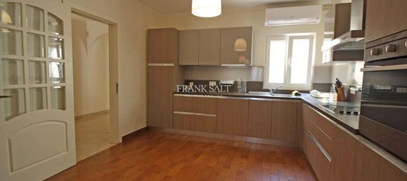 3 Schlafzimmer Maisonette-Wohnung in Swieqi, Malta, Nr. 8950 6