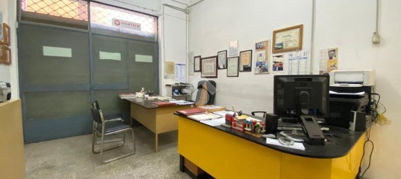 Garaje de 1 habitación en Bari, Italy No. 231269 9