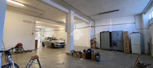 Garaje de 1 habitación en Bari, Italy No. 231269 6