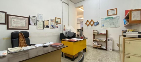 Garaje de 1 habitación en Bari, Italy No. 231269 8