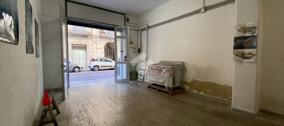 Garaje de 1 habitación en Bari, Italy No. 231269 3