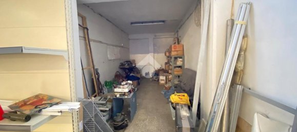 Garaje de 1 habitación en Bari, Italy No. 231269 18