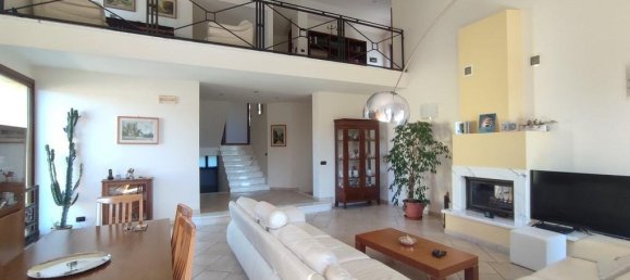 3 chambres Villa à Luni, Italy No. 99172 6