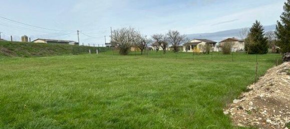 Земельный участок 1084м² в Ланм, Франция № 92608 3