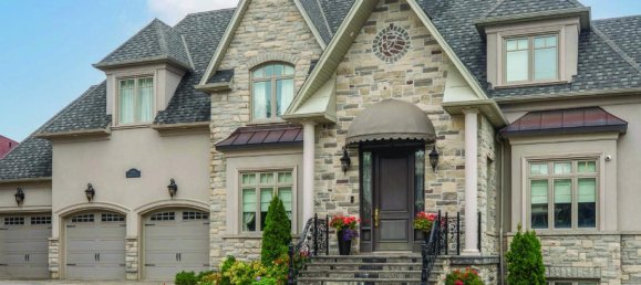 4 bedrooms House in Mississauga, Canada No. 935 3