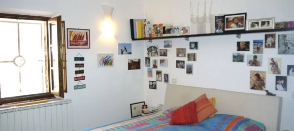 3 rooms Apartment in Buonconvento, Italy No. 143288 9