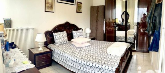 Квартира с 3 спальнями в Ле Пети-Кевийи, Франция № 313851 2