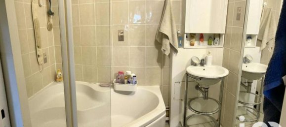 Квартира с 3 спальнями в Ле Пети-Кевийи, Франция № 313851 5