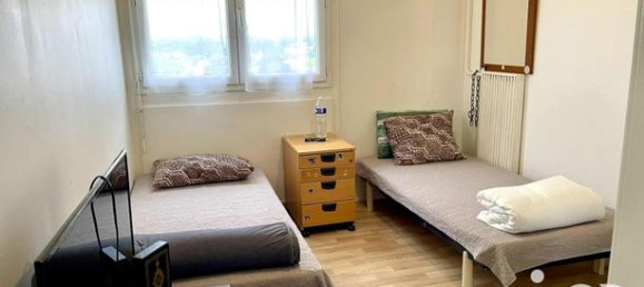 Квартира с 3 спальнями в Ле Пети-Кевийи, Франция № 313851 3