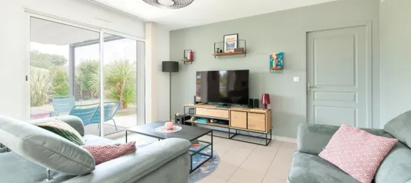 Villa de 5 dormitorios en Landes, France No. 352788 3