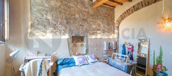 Villa de 2 dormitorios en Pontassieve, Italy No. 199616 16