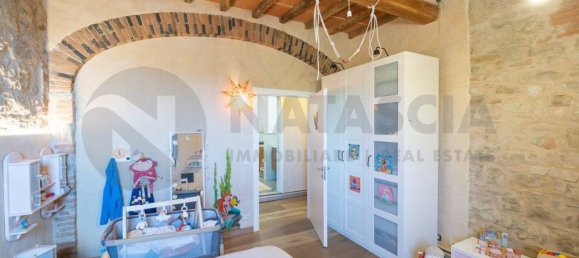 Villa de 2 dormitorios en Pontassieve, Italy No. 199616 17