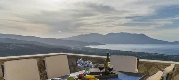 3 bedrooms Villa in Chania, Greece No. 4993 3