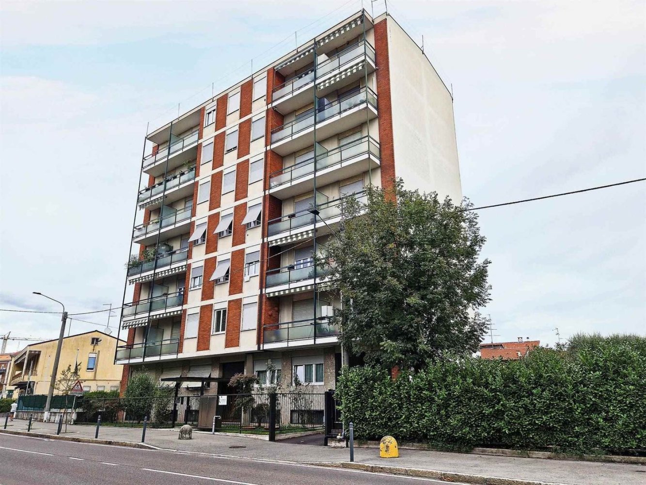 Apartamento T3 em Rovellasca, Italy N.º 359722