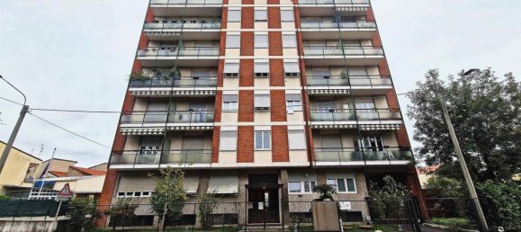 Apartamento T3 em Rovellasca, Italy N.º 359722 32