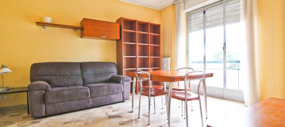 Apartamento T3 em Rovellasca, Italy N.º 359722 2