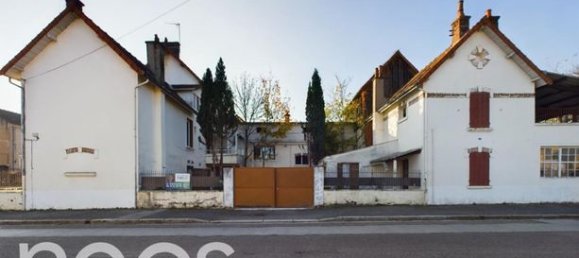 3 bedrooms House in Le Creusot, France No. 353412 2