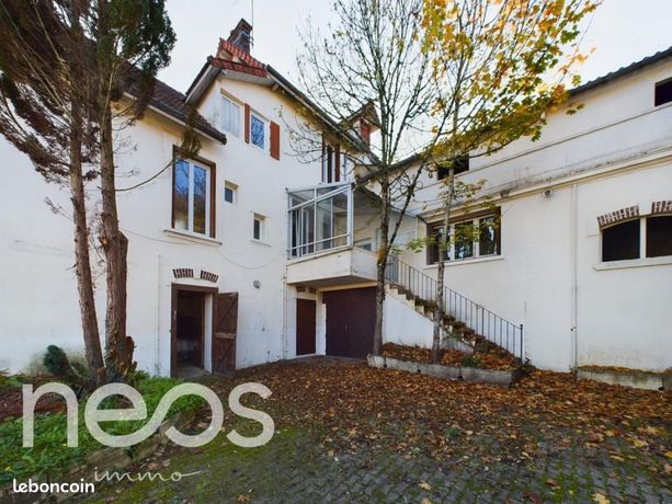 3 bedrooms House in Le Creusot, France No. 353412