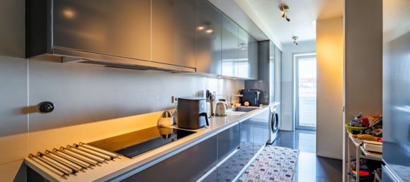 3 bedrooms Apartment in Porto, Portugal No. 129500 10