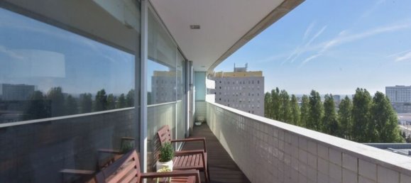 3 bedrooms Apartment in Porto, Portugal No. 129500 9