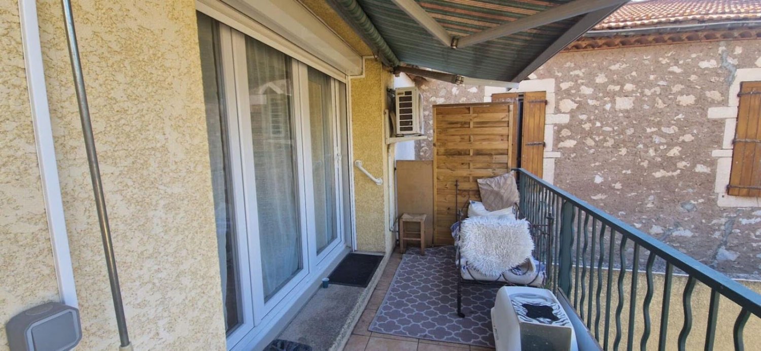 2 bedrooms Apartment in Paulhan, France No. 294762