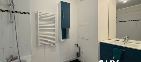 2 chambres Appartement à Fleury-Mérogis, France No. 165322 5