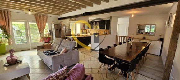 Casa de 4 dormitorios en Rians, France No. 65727 11