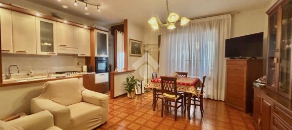 2 Schlafzimmer Wohnung in Casalserugo, Italy, Nr. 287924 3