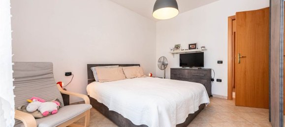 3 bedrooms Apartment in Pistoia, Italy No. 326831 9